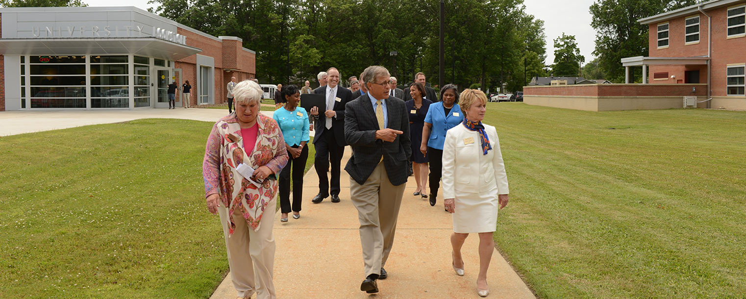 Susan Stocker (left), dean of Kent State University at Ashtabula, is joined by Kent State Board of Trustees Chair Dennis Eckart (center) and Kent State President Beverly Warren (right) for a tour of the Ashtabula Campus.