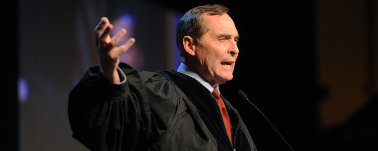 <p>Chancellor Jim Petro delivers the afternoon commencement address.</p>