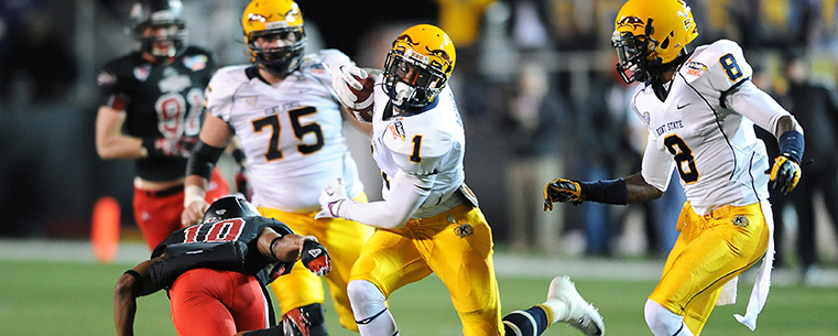 Kent State’s Dri Archer breaks free for a big gain during the second quarter of the GoDaddy.com Bowl game in Mobile, Ala.