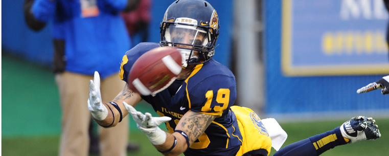 Kent State wide receiver Josh Boyle hauls in a touchdown pass during the Golden Flashes' win over Western Michigan at Dix Stadium.