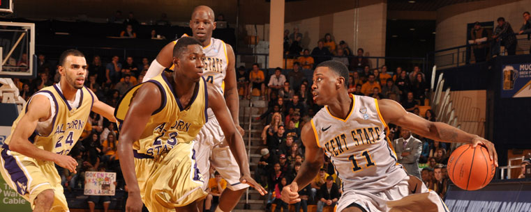 <p>Kent State hustles down the floor toward the hoop during the game against Alcorn State.<br />
</p>