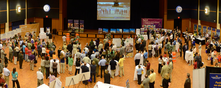 Members of the Kent State community gathered to look at exhibitions on renovations on campus and in downtown Kent.