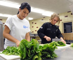 Photo of Kent State students voluneering at the Campus Kitchen at Kent State