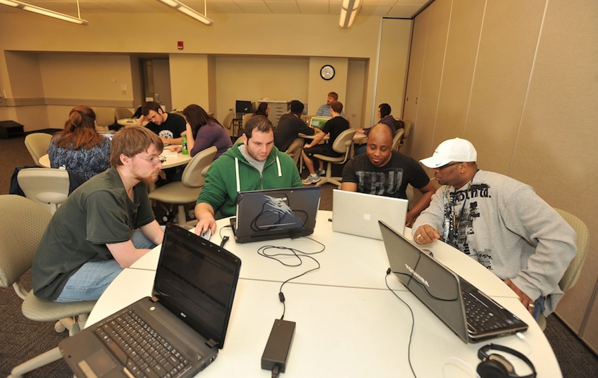 Kent State students work on OpenCampus Kent website