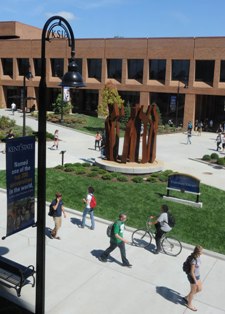 Photo of students at Kent State University