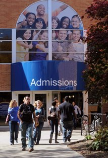 Photo of students by Kent State's Admissions Office